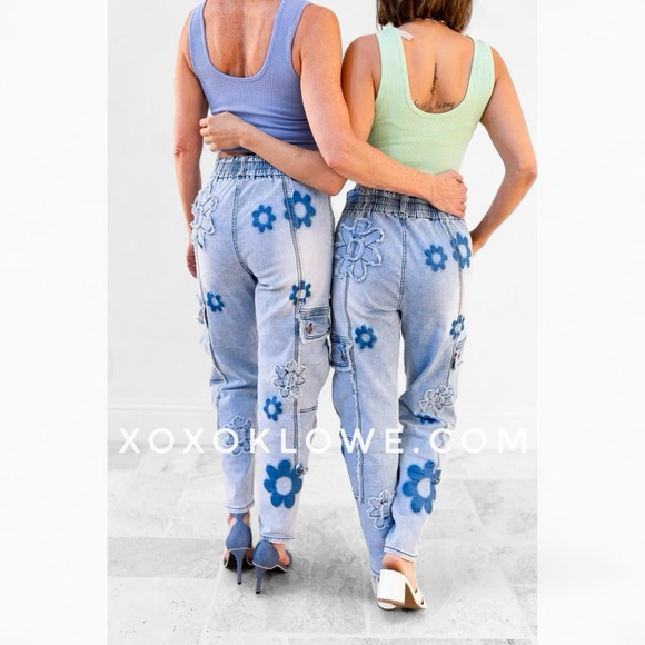 Oli & Hali Daisy Patched Frayed Edge Stretch Cargo Jeans Relaxed Fit - Picture 14 of 16